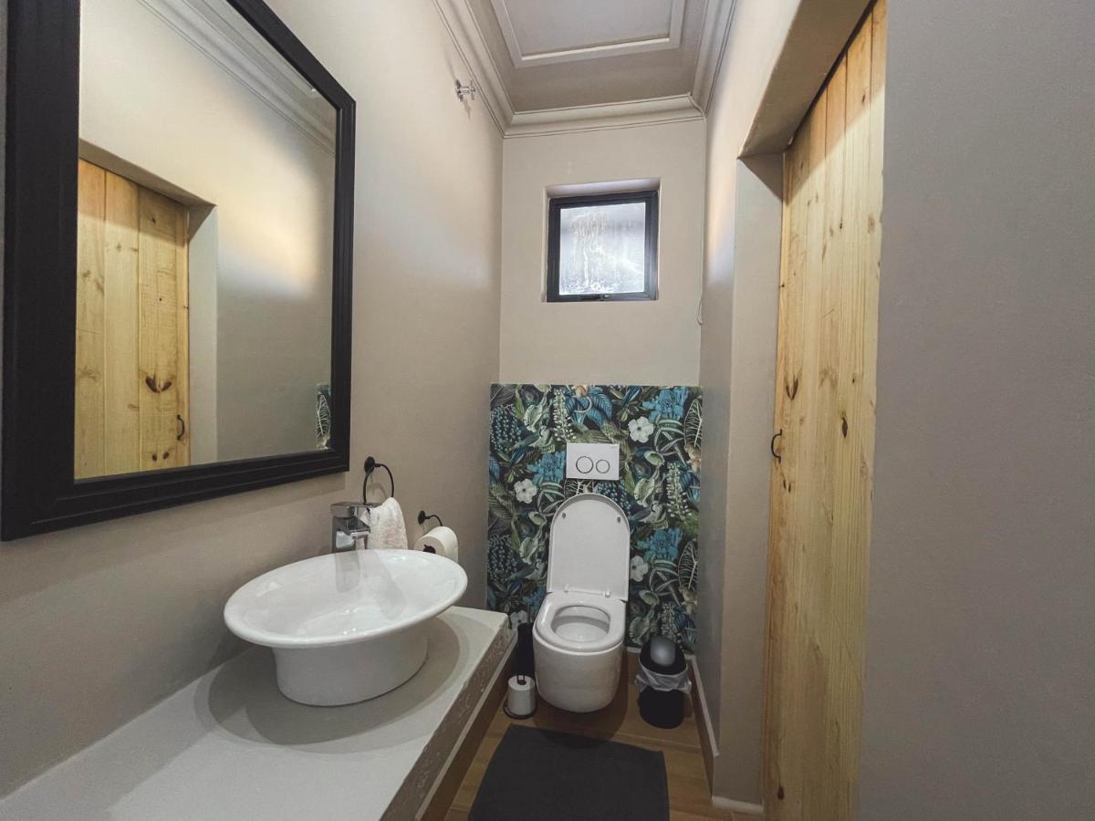 Le Bezz Guesthouse Баллито Экстерьер фото