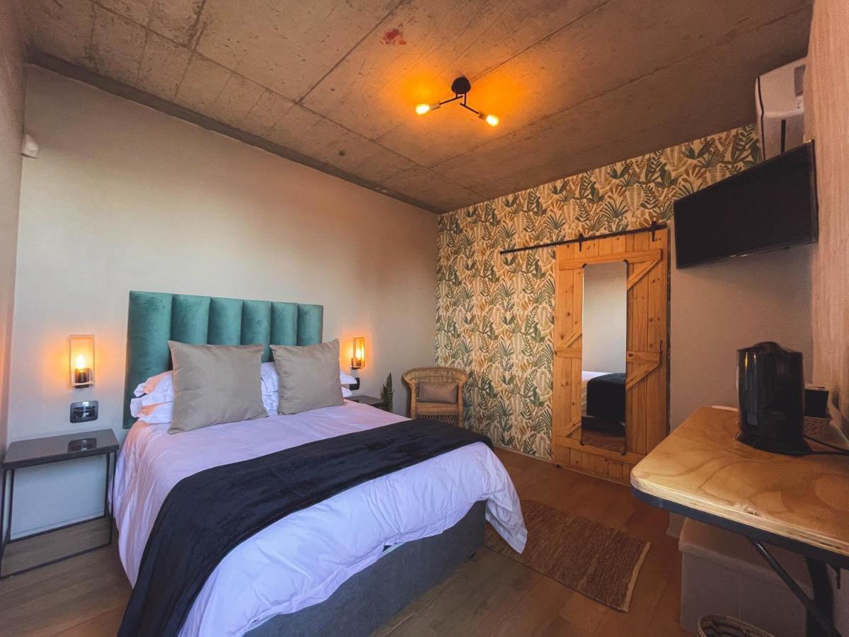 Le Bezz Guesthouse Баллито Экстерьер фото