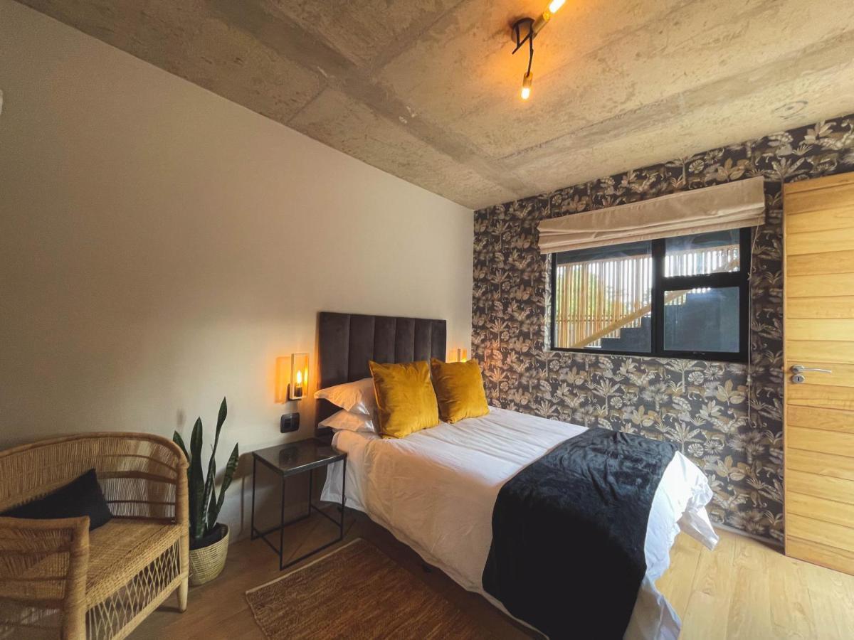 Le Bezz Guesthouse Баллито Экстерьер фото